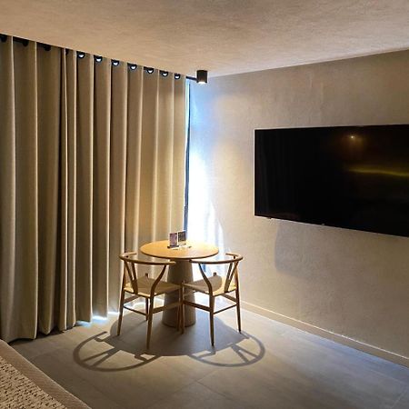 Motel London Concepcion del Valle Екстер'єр фото